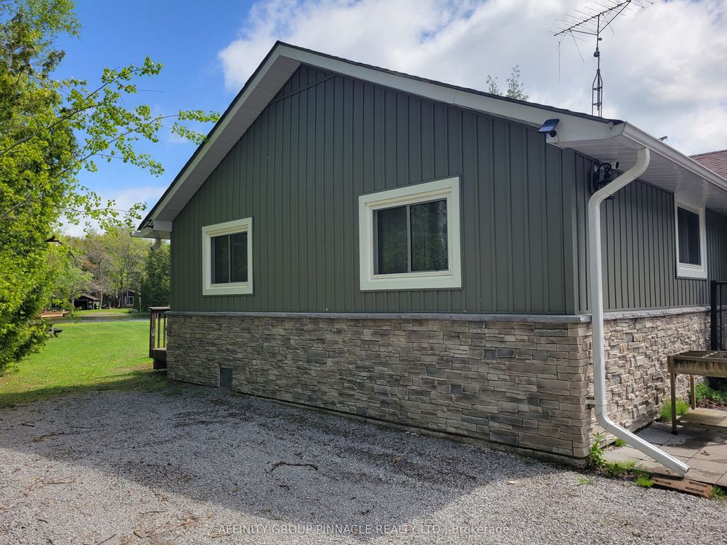Photo of 2473 Selwyn Bay Lane, Selwyn, ON K0L 2H0 (MLS # X12393966)
