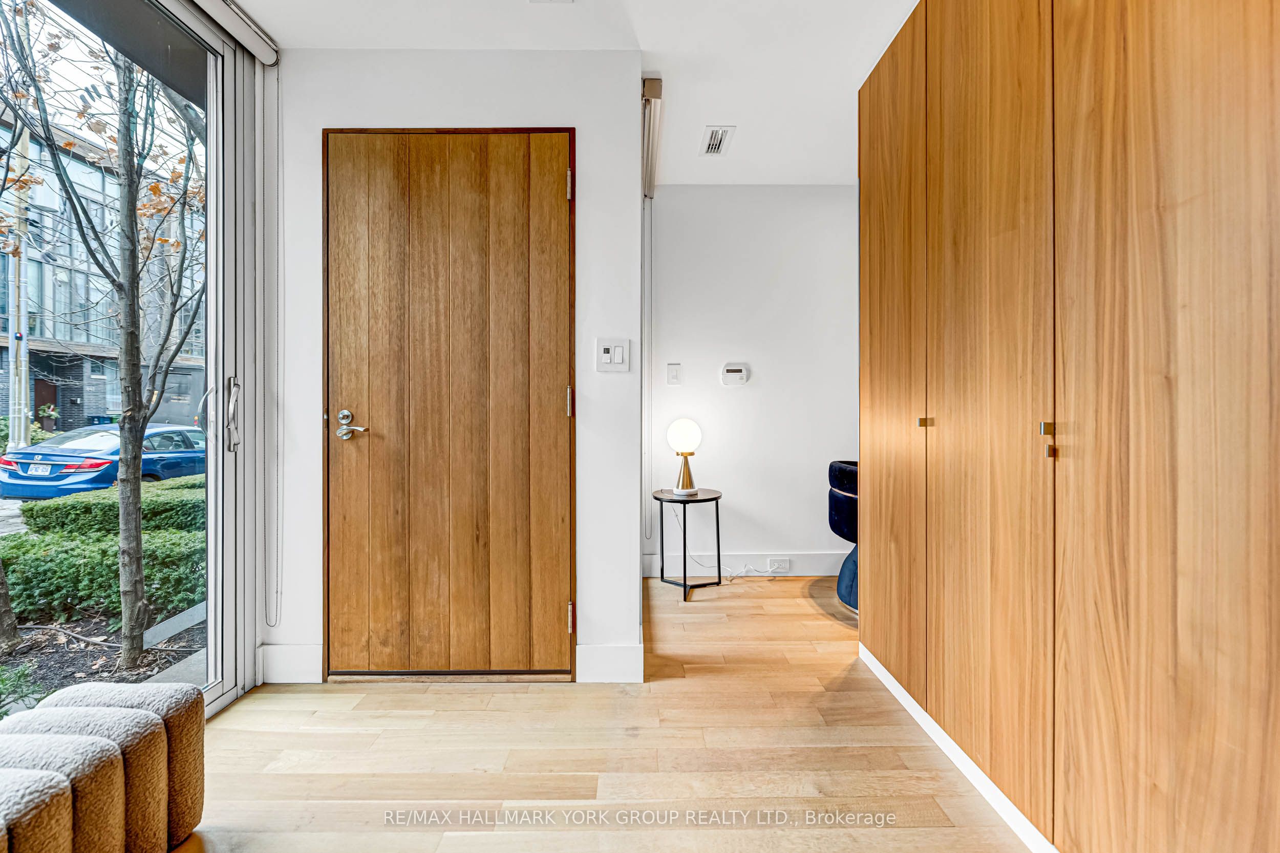 840 Richmond Street W