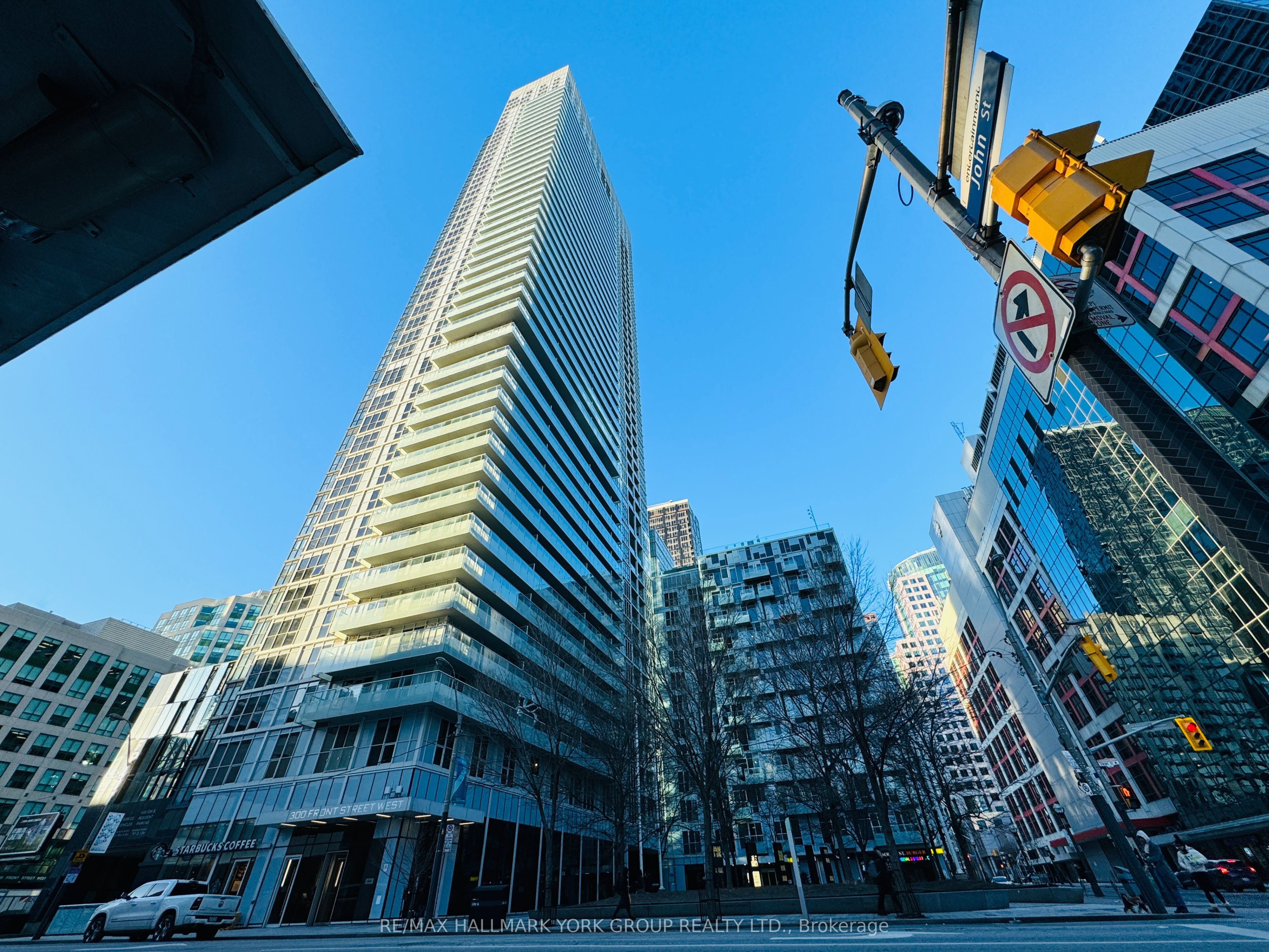 300 Front Street W 914