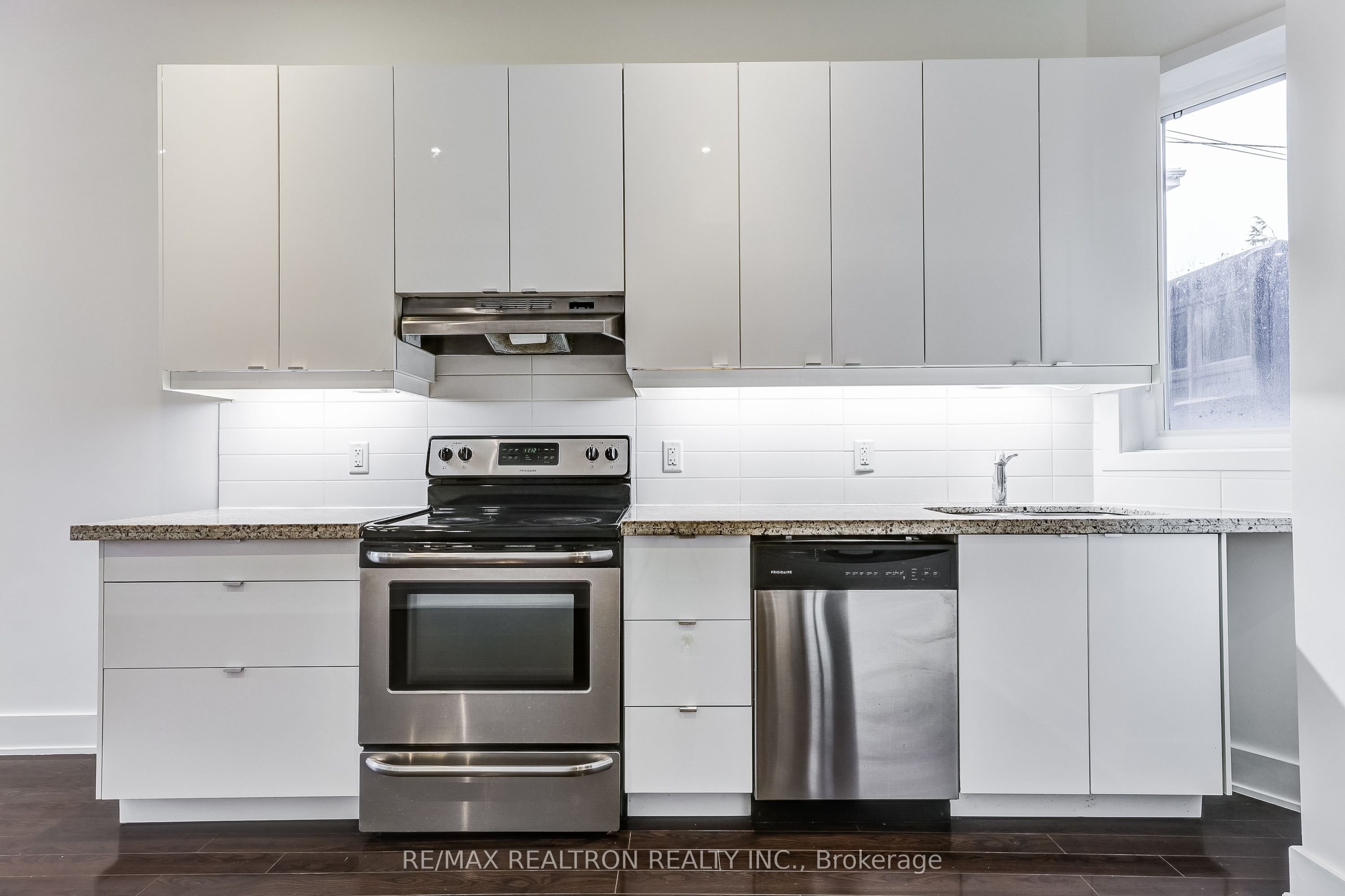 588 Ossington Avenue Main Flr