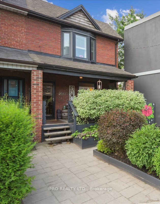 2043 Davenport Road