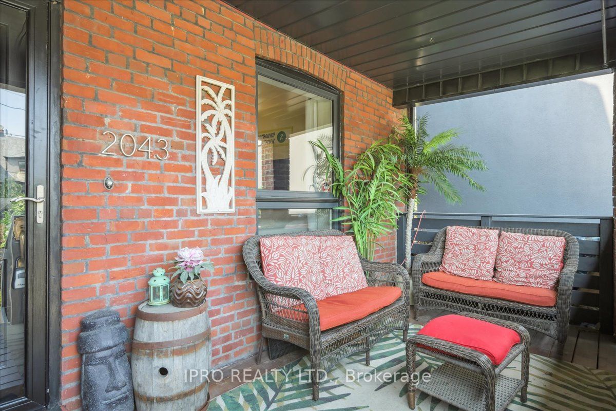 2043 Davenport Road