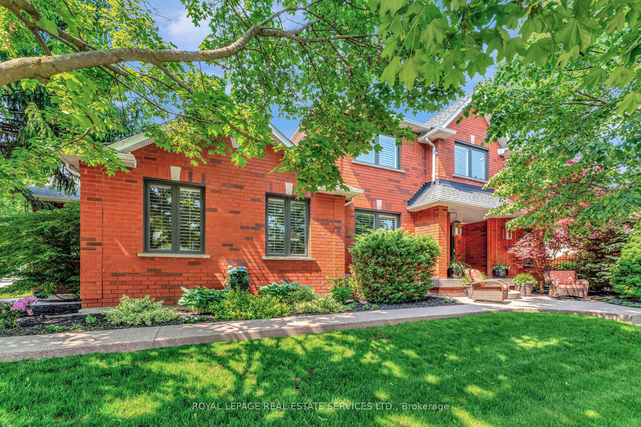 1109 Sheltered Oak Court