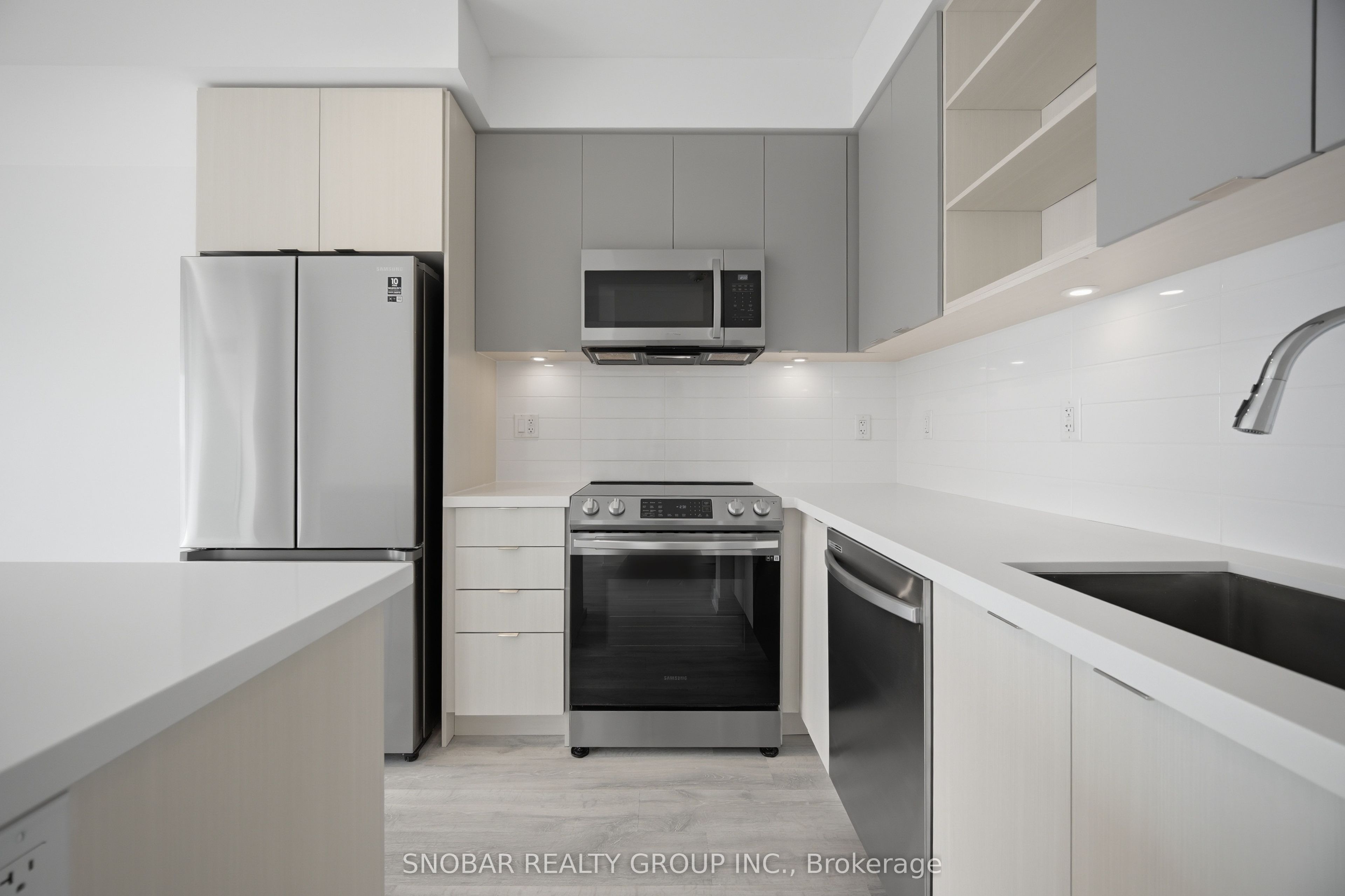 4655 Metcalfe Avenue 1208