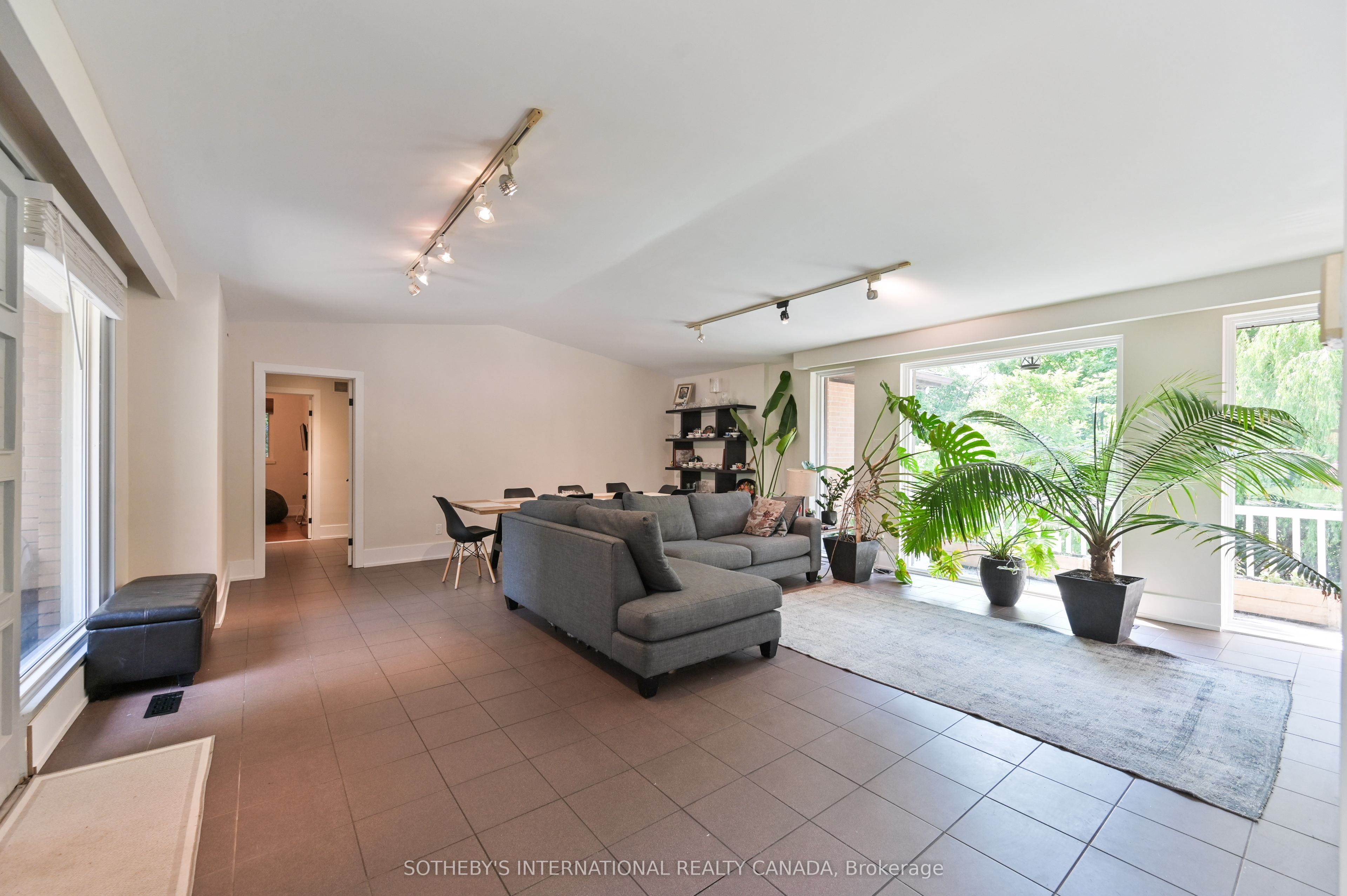 130 Monsheen Drive