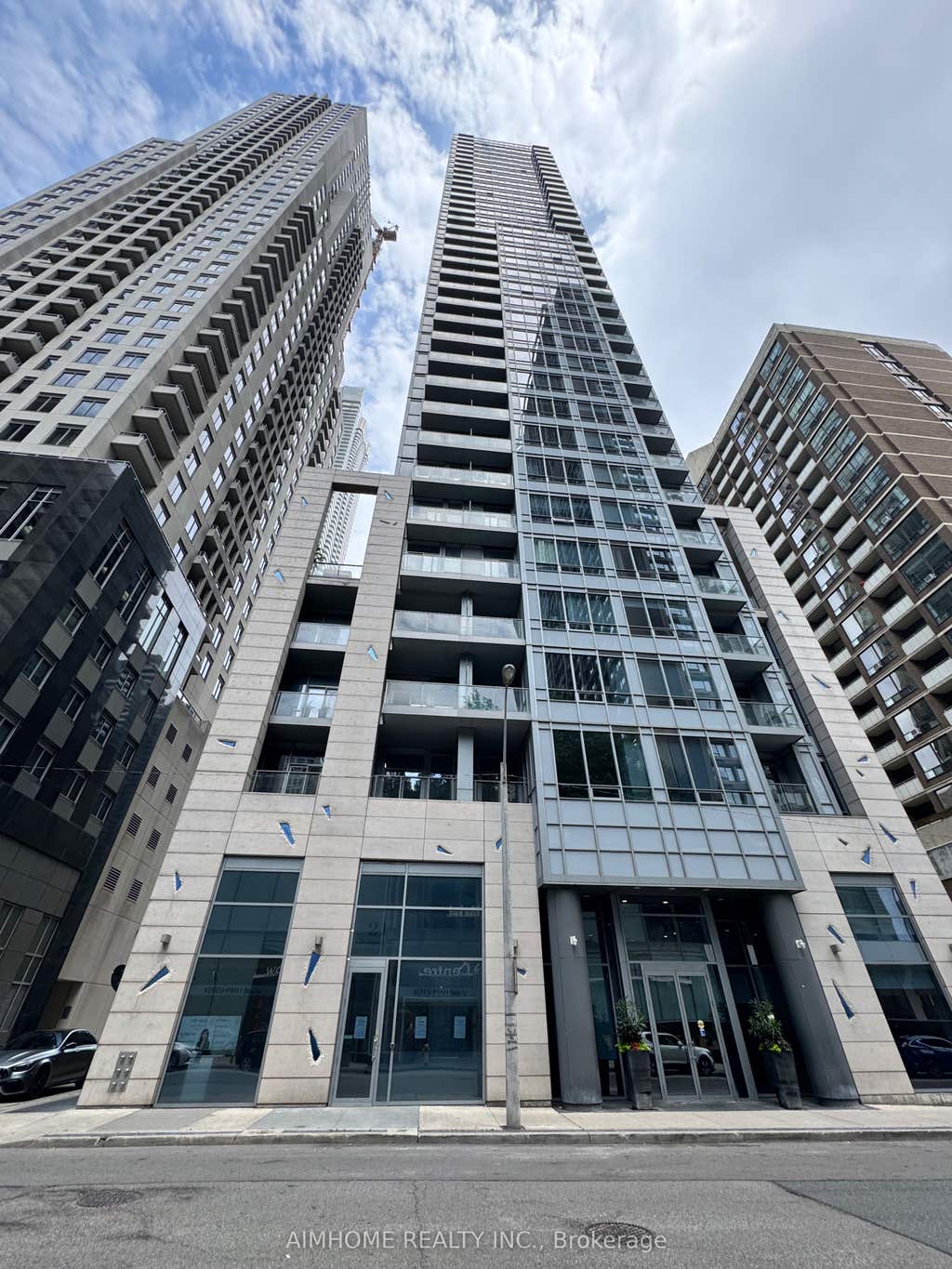Photo of 21 Balmuto Street #1801, Toronto, ON M4Y 1W4 (MLS # C13541512)