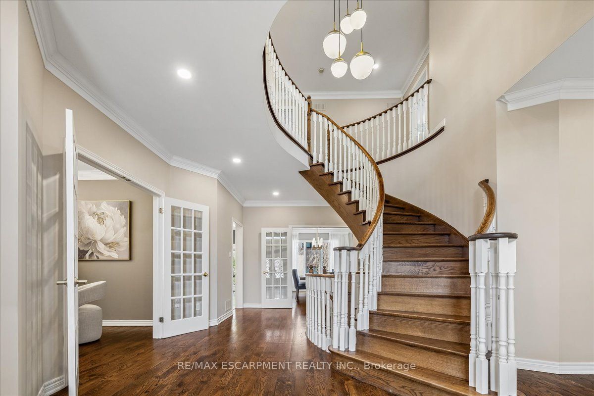 2101 Westoak Trails Boulevard