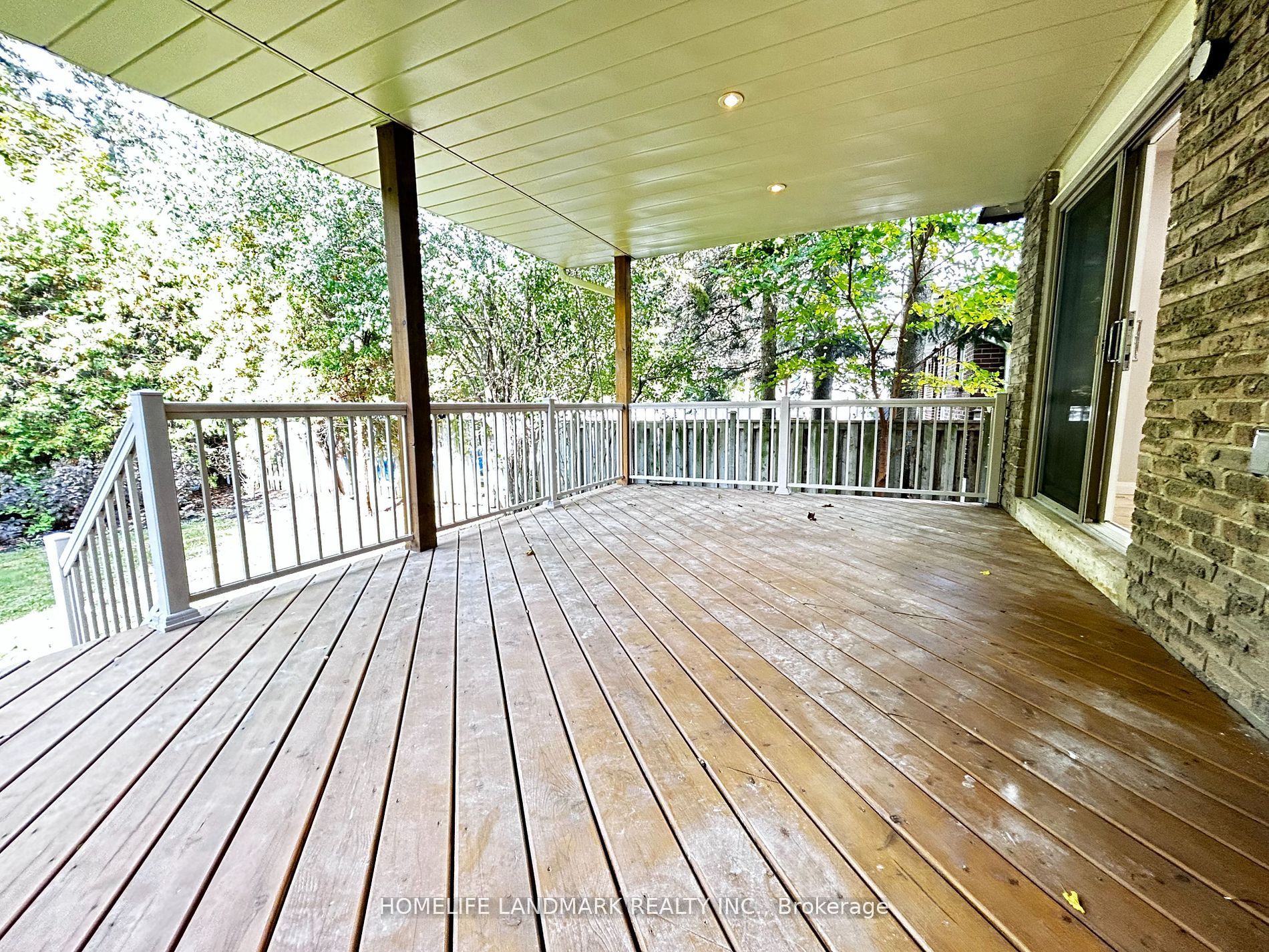 18 Summerfeldt Crescent