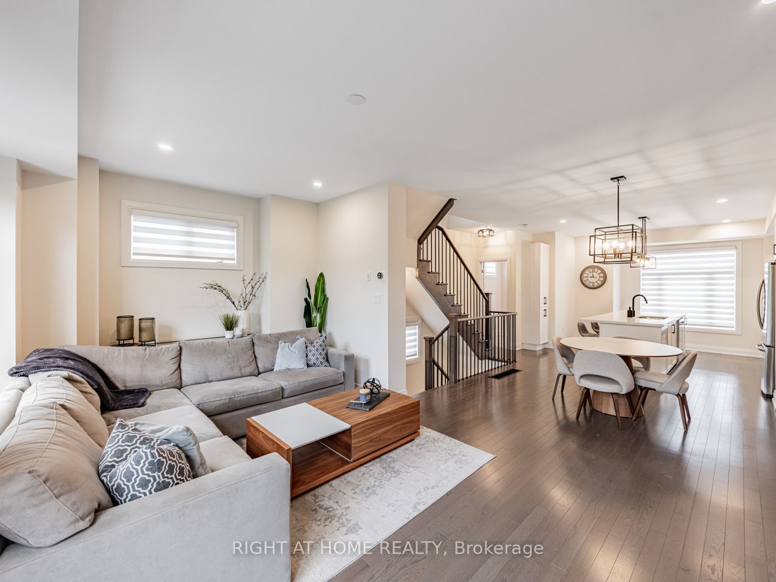 1800 Mitoff Place