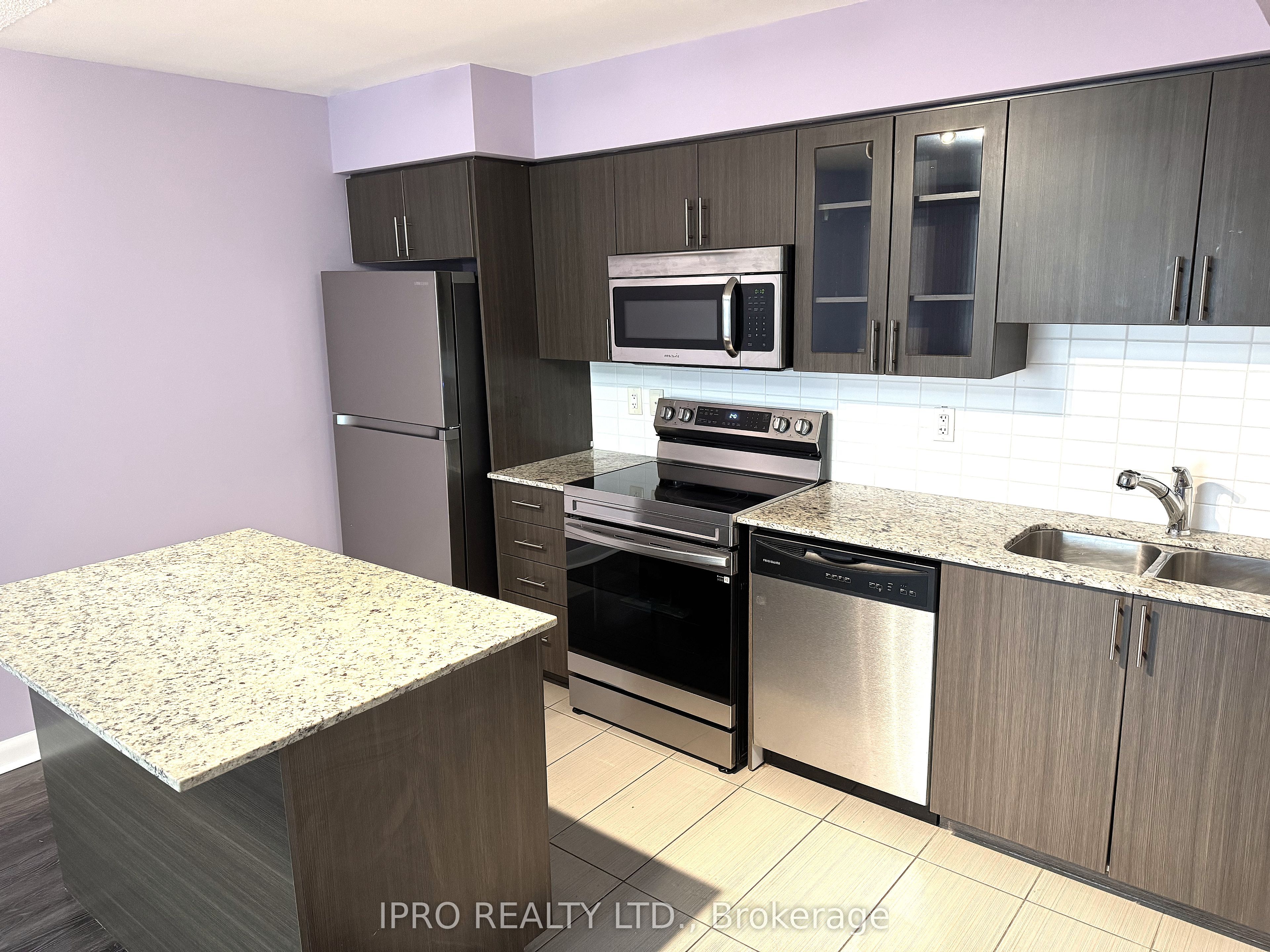 75 Norman Bethune Avenue 803