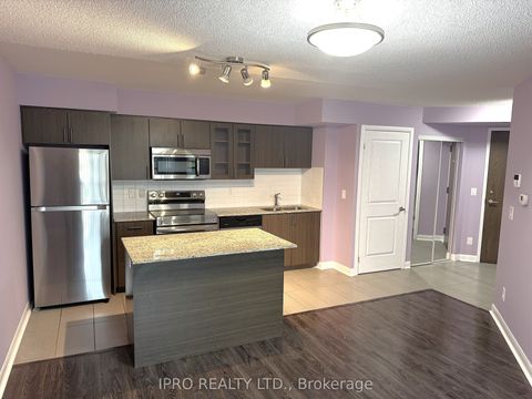 75 Norman Bethune Avenue 803 Richmond Hill ON L4B 0B6