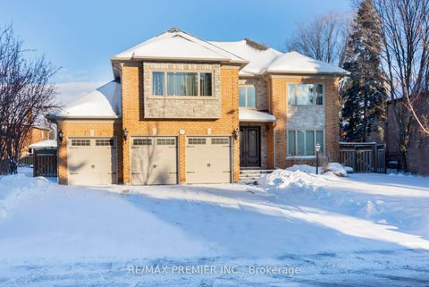 101 Woodgreen Drive N Vaughan ON L4L 3S2