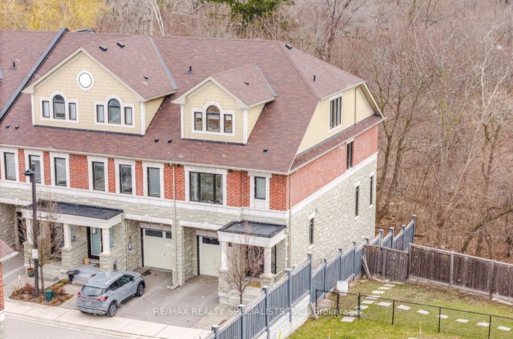 Photo of 57 Hiawatha Court, Vaughan, ON L4L 0J2 (MLS # N12880306)