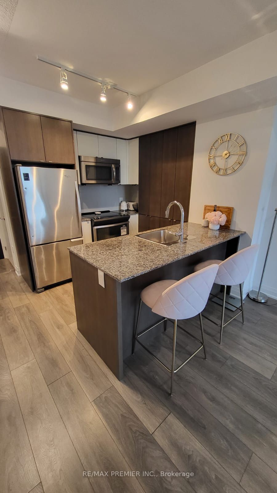 9 Valhalla Inn Road 2209