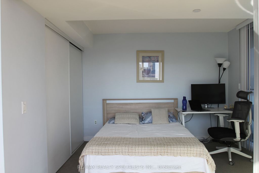 Photo of 75 Queens Wharf Road #707, Toronto, ON M5V 0J8 (MLS # C12872200)