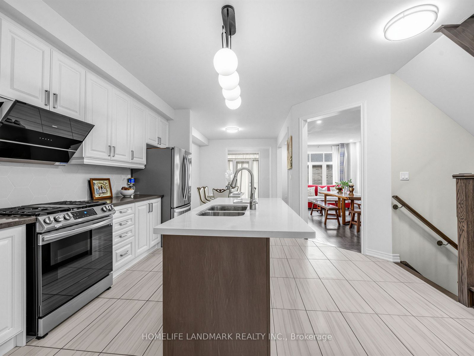 25 Gordon Landon Drive