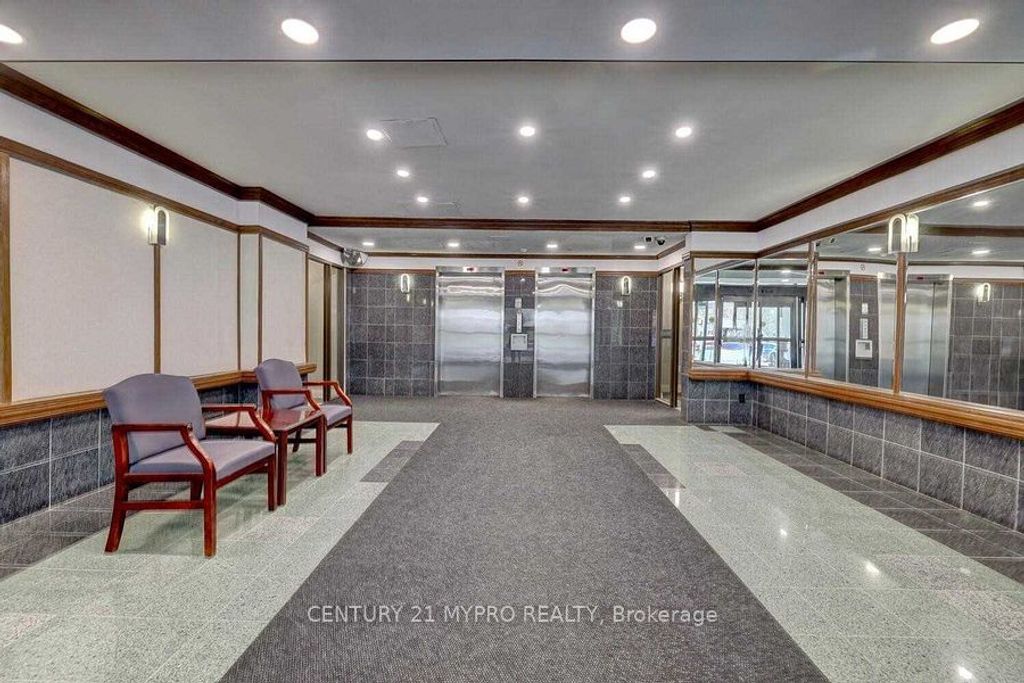 Photo of 355 Rathburn Road E #1001, Mississauga, ON L4Z 1H4 (MLS # W12697860)