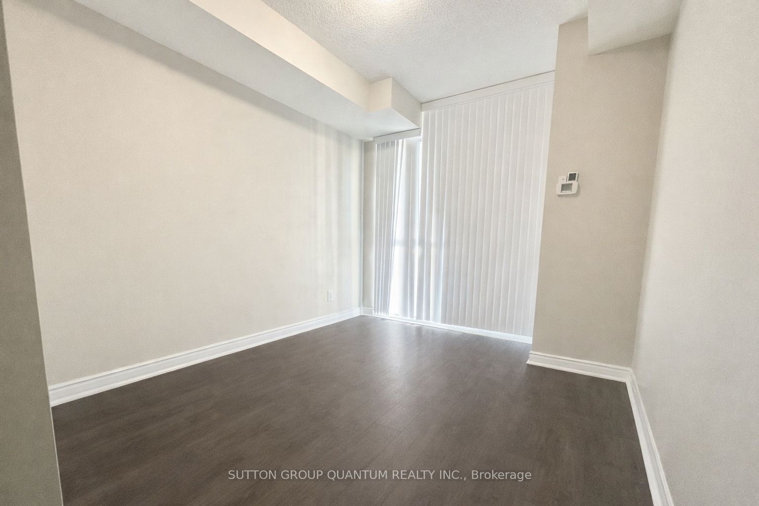 339 Rathburn Road W 1710