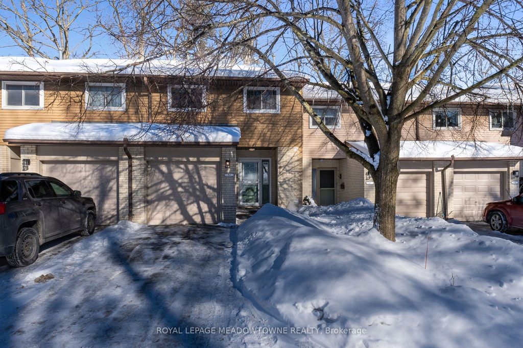 Photo of 51 Lynden Circle, Halton Hills, ON L7G 4Y7 (MLS # W12751282)