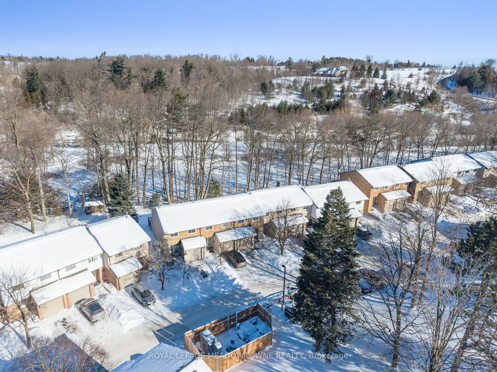 Photo of 51 Lynden Circle, Halton Hills, ON L7G 4Y7 (MLS # W12751282)