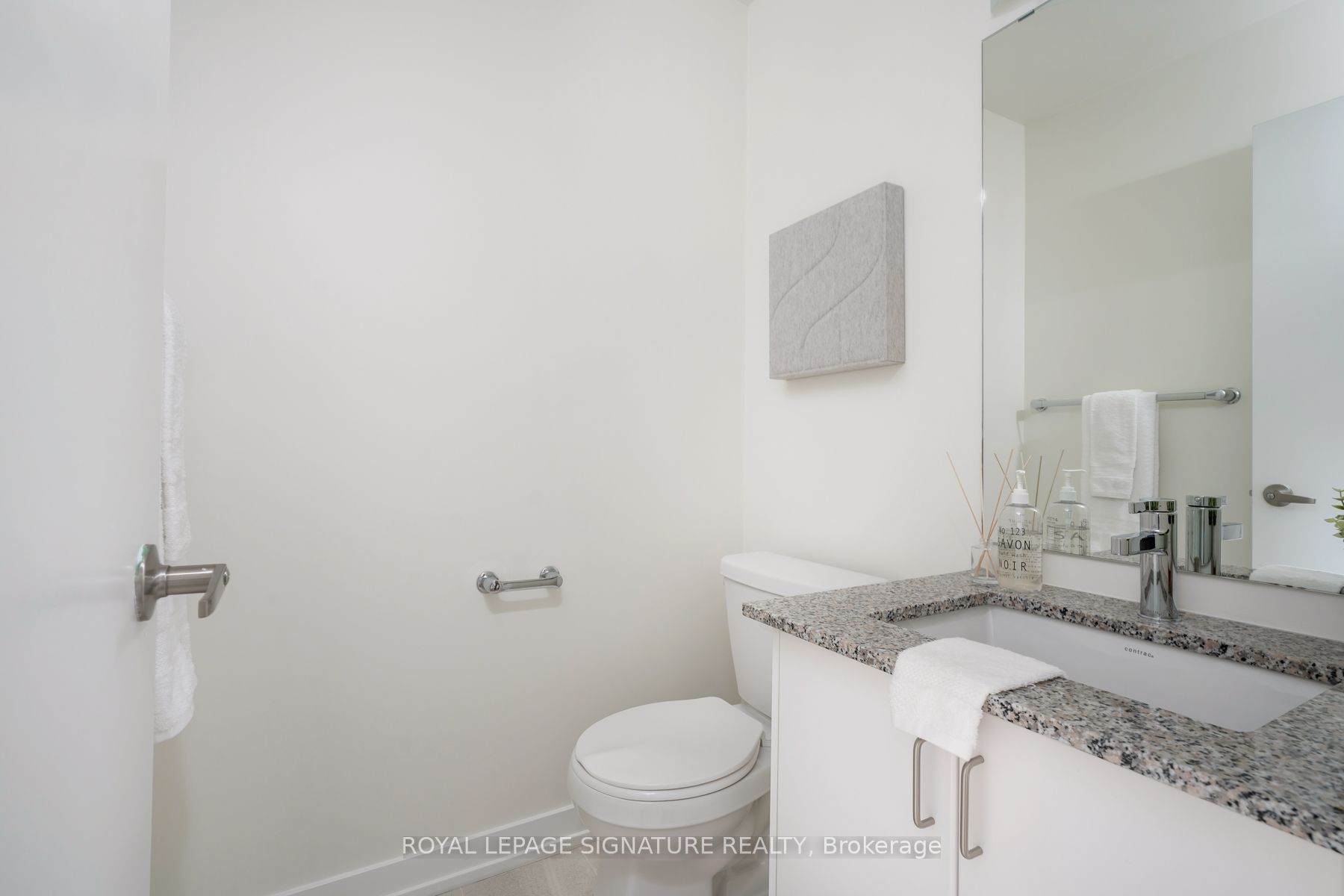 370 A Red Maple Road 51