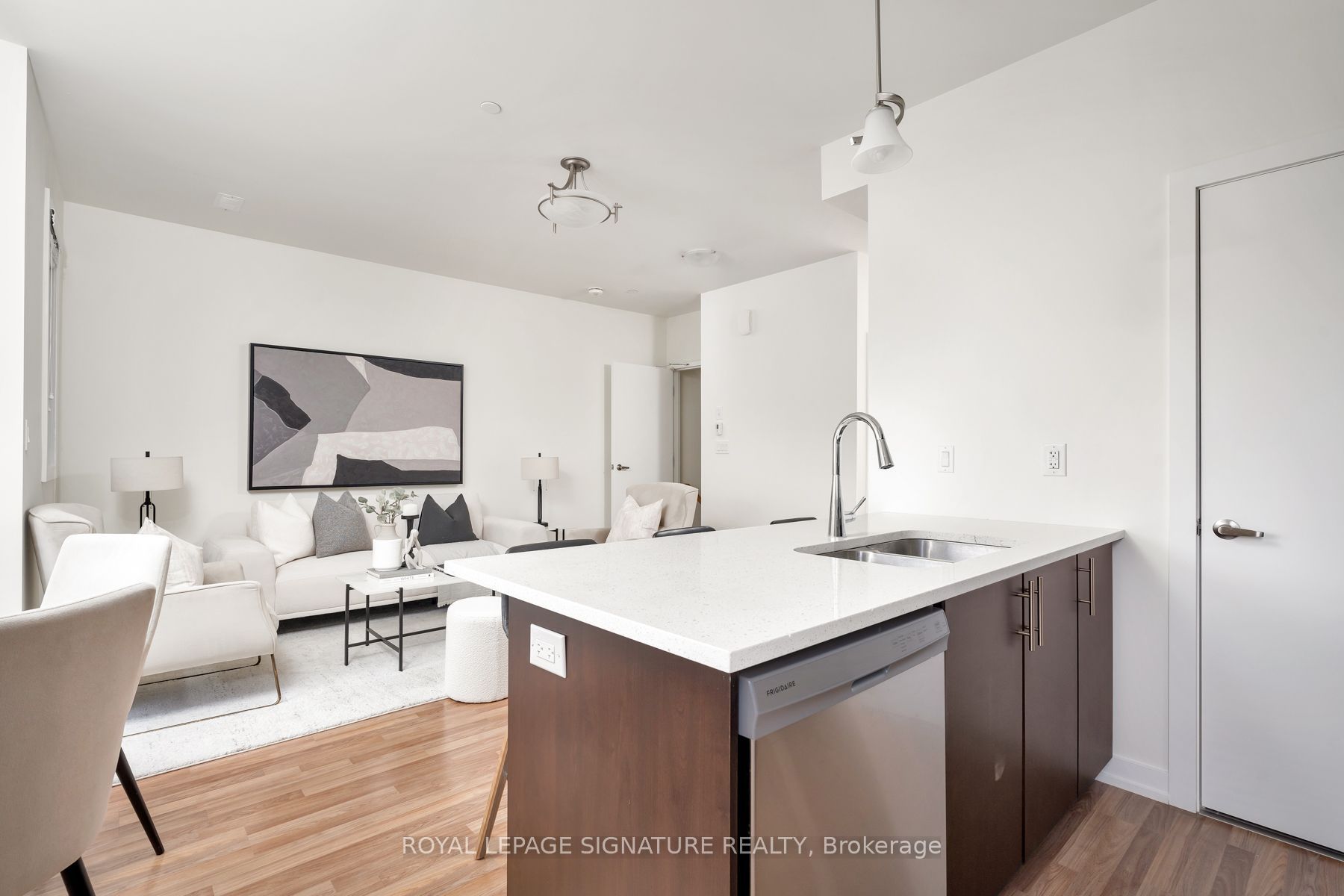 370 A Red Maple Road 51
