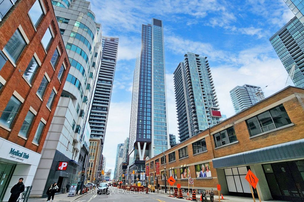 Photo of 357 King Street W #4103, Toronto, ON M5V 0S7 (MLS # C12407921)