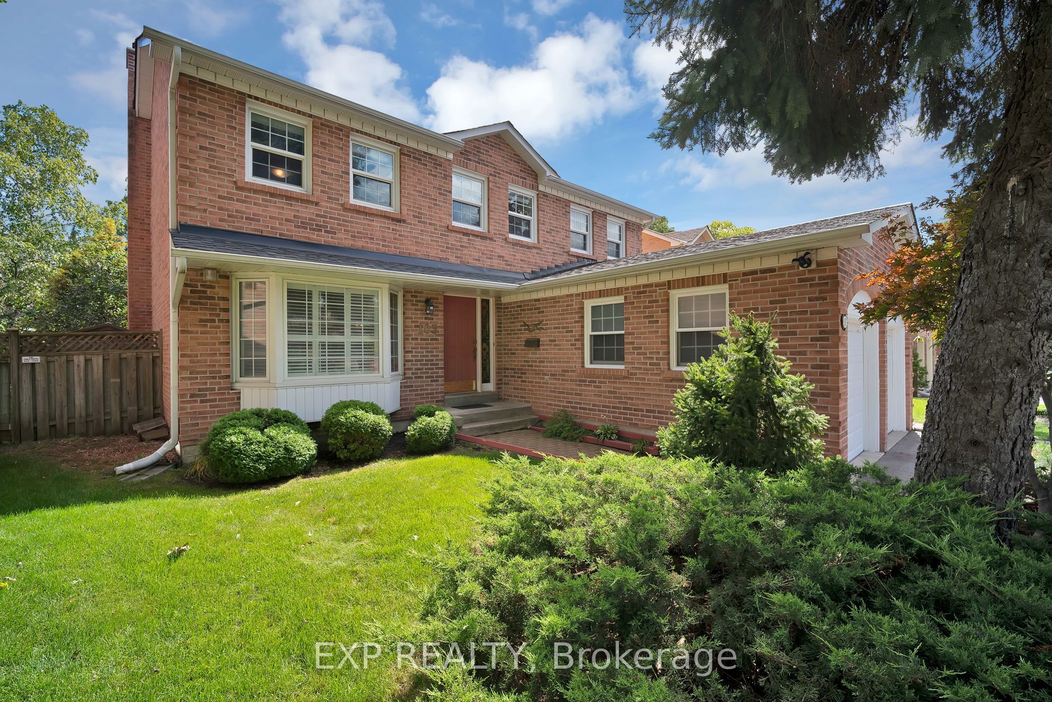 103 Longwater Chase
