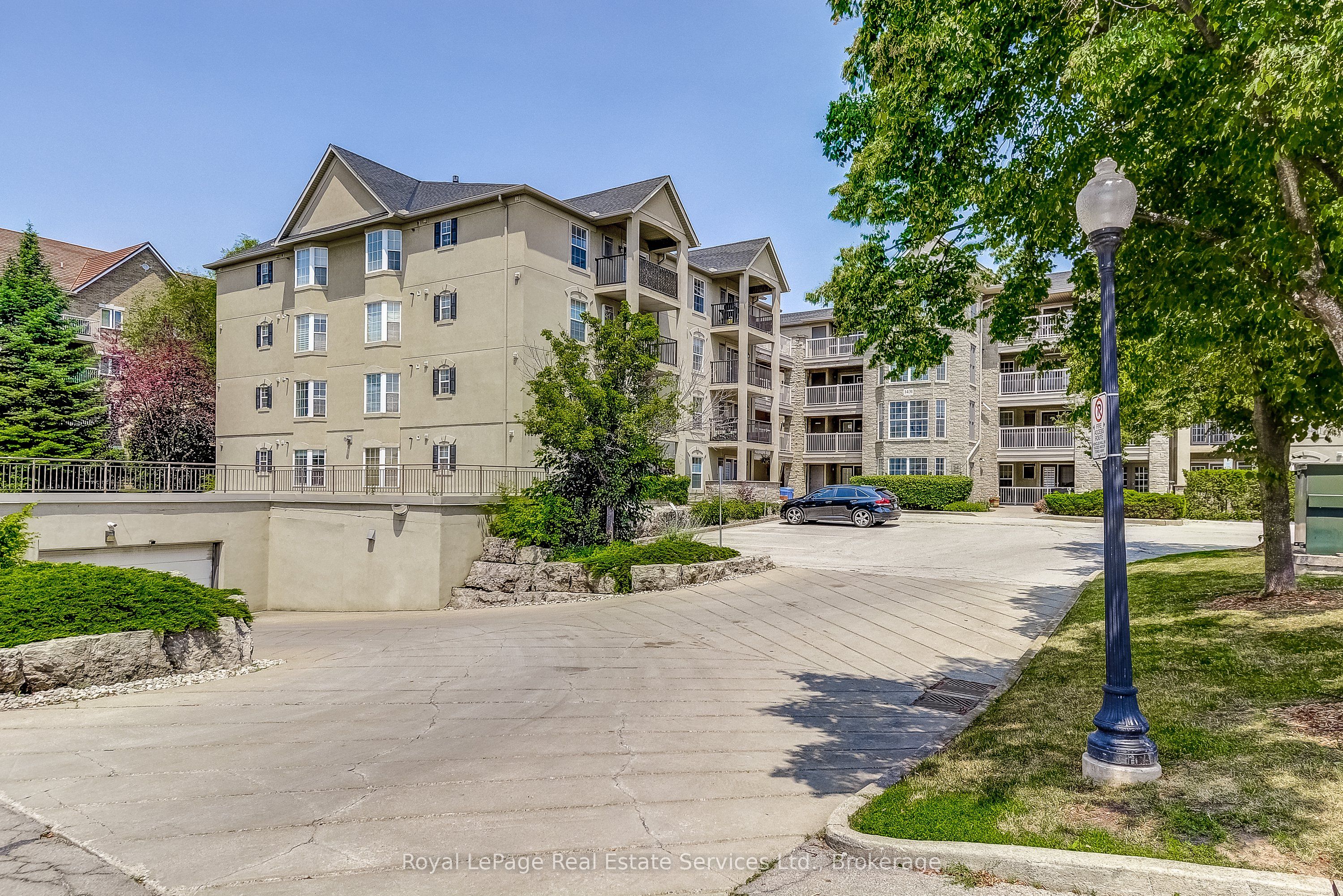 1431 Walkers Line 411