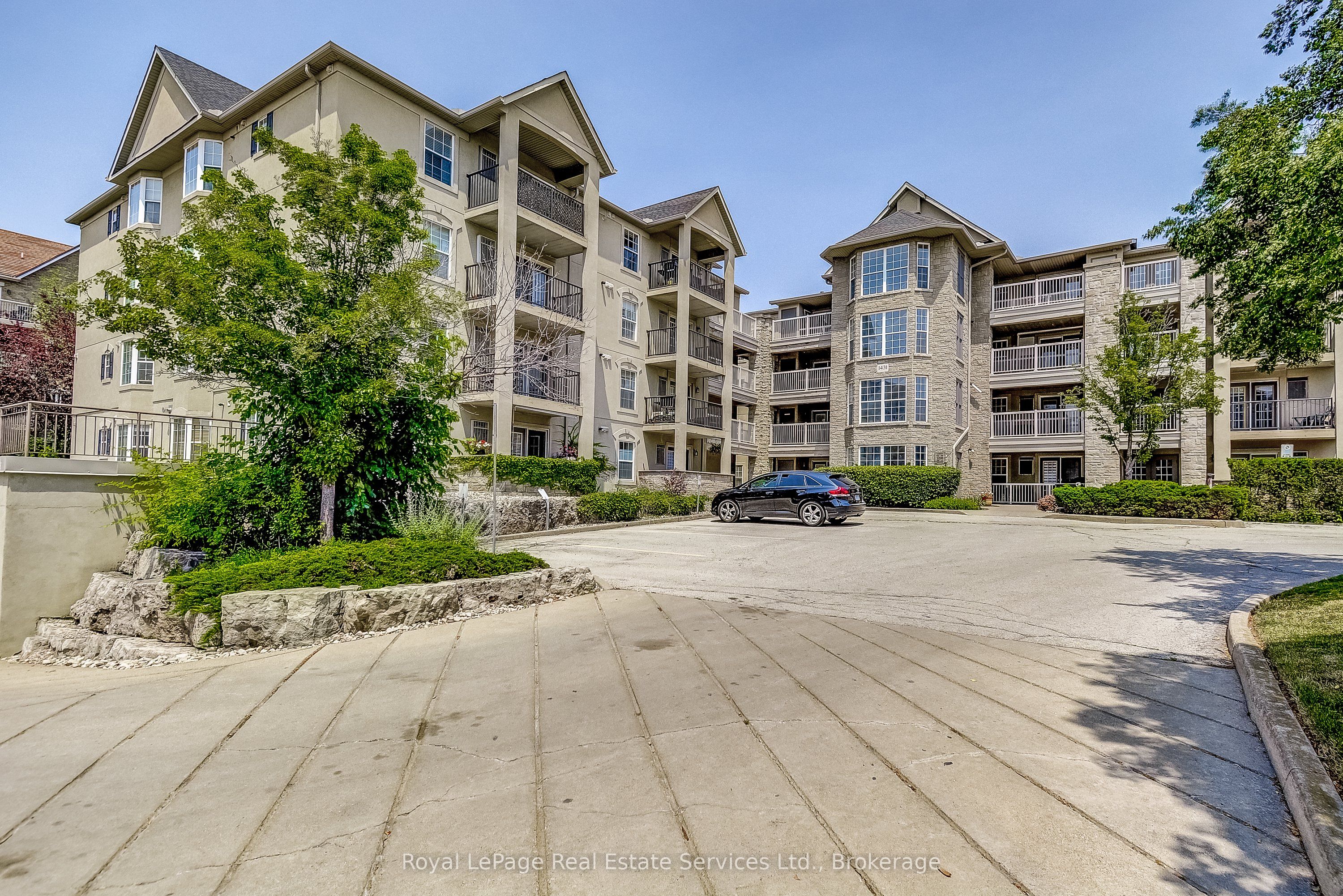 1431 Walkers Line 411