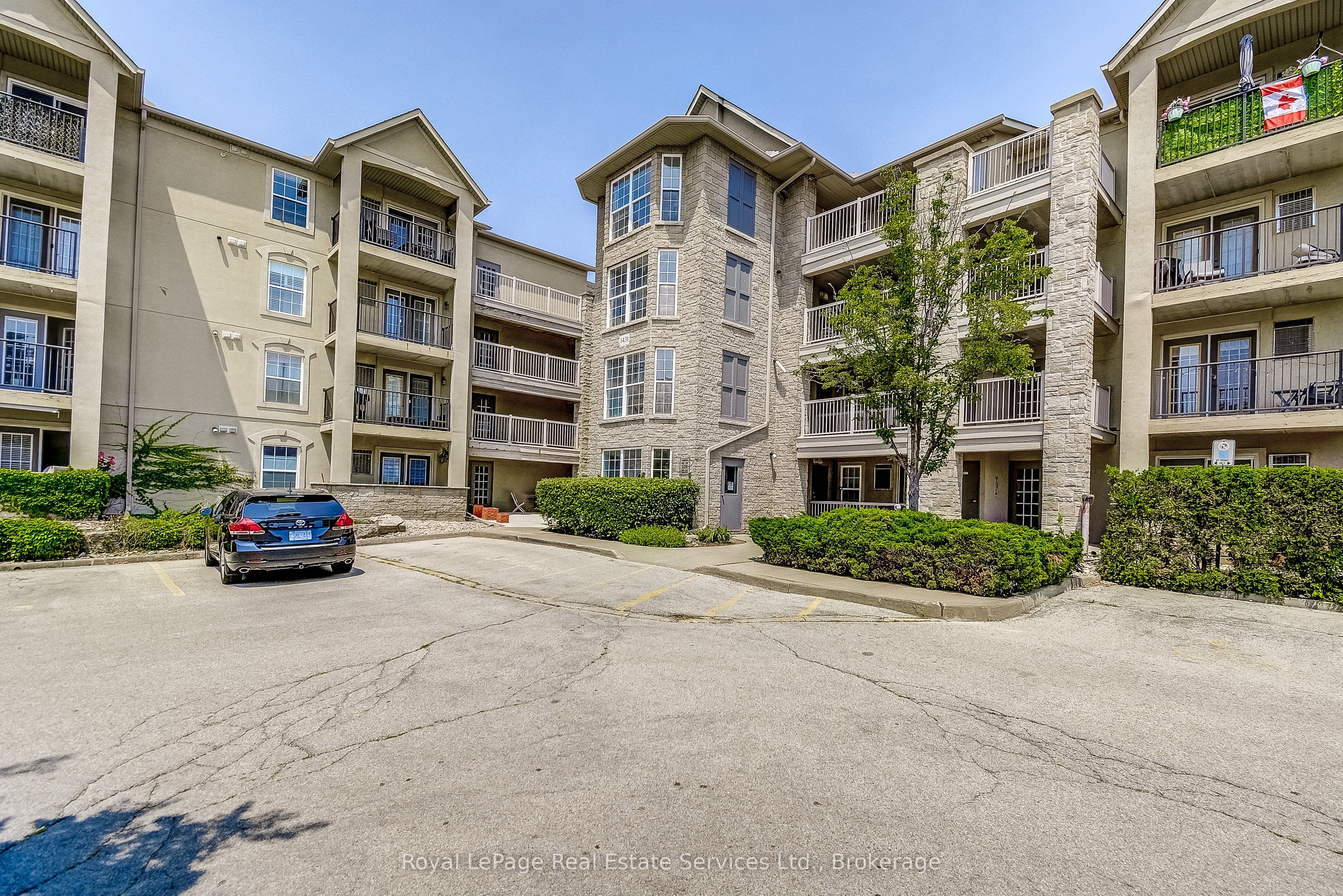 1431 Walkers Line 411