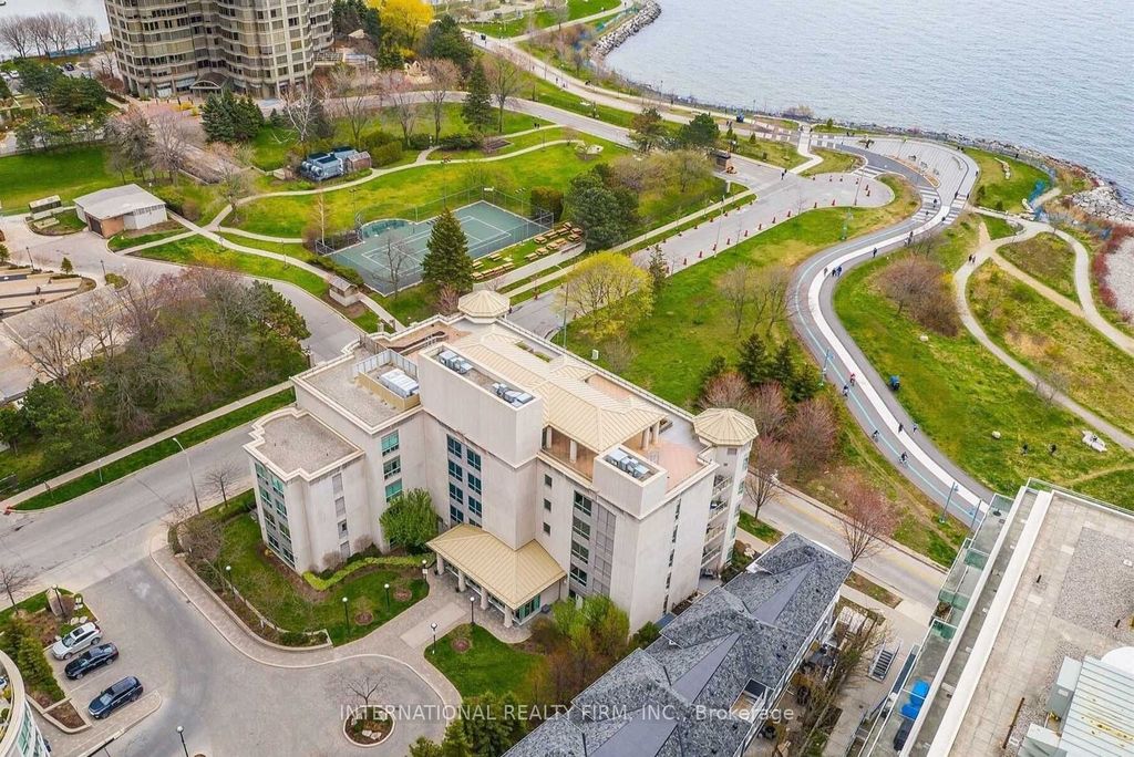 Photo of 80 Palace Pier Court #PH502, Toronto, ON M8V 4C1 (MLS # W12916810)