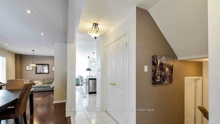 12 Willow Park Drive