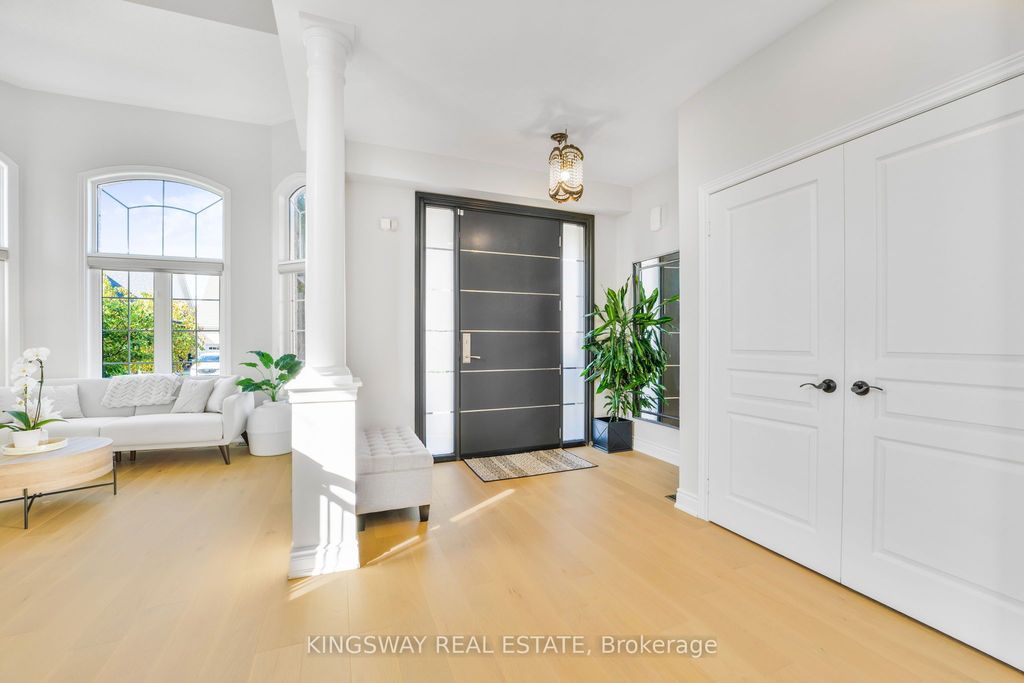 Photo of 61 Milligan Street, Bradford West Gwillimbury, ON L3Z 0A4 (MLS # N12785748)