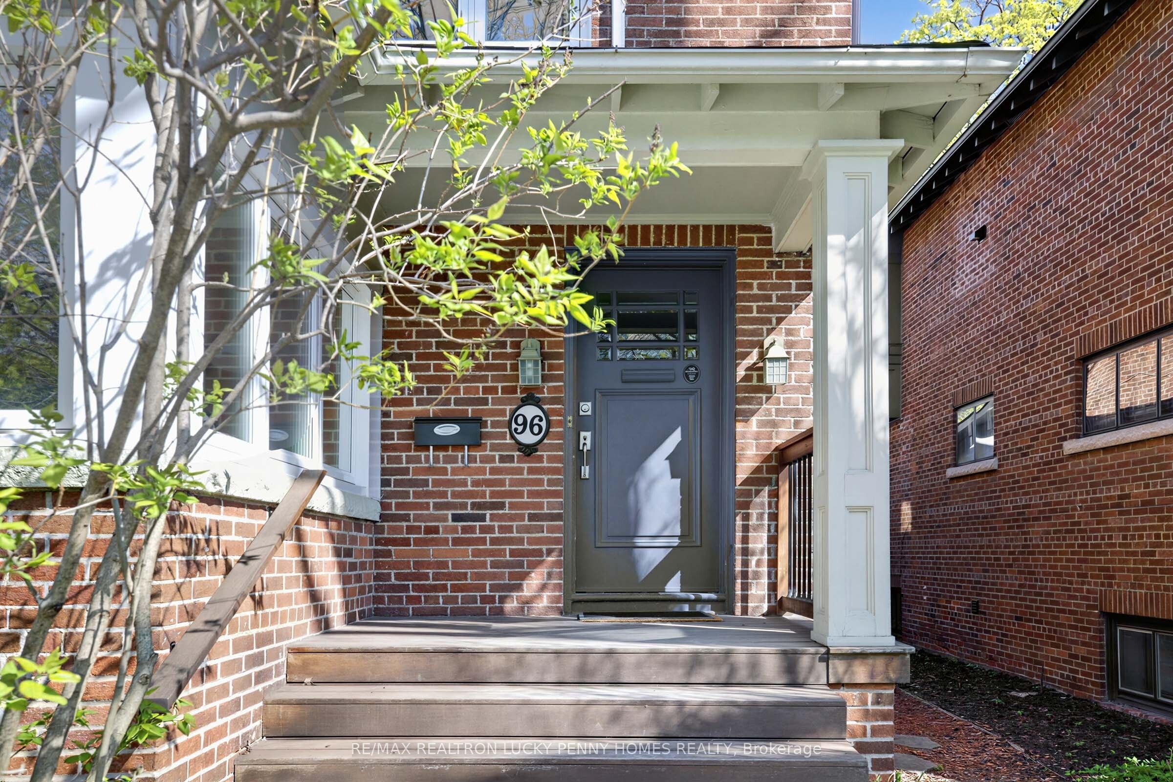 96 Whitehall Road