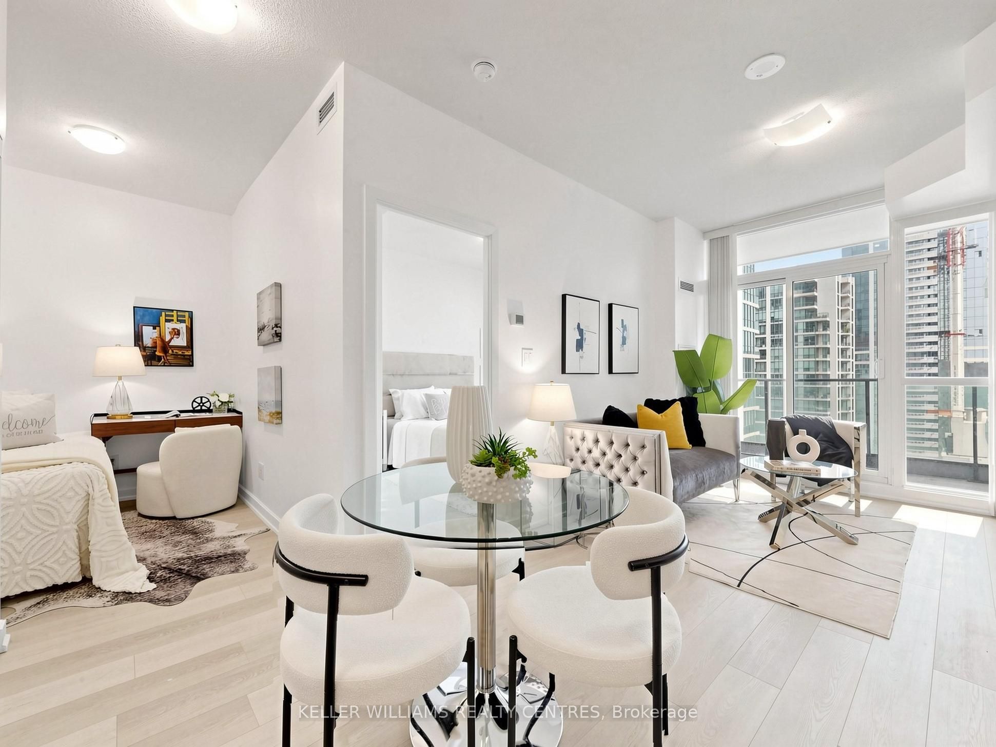 33 Bay Street 3305