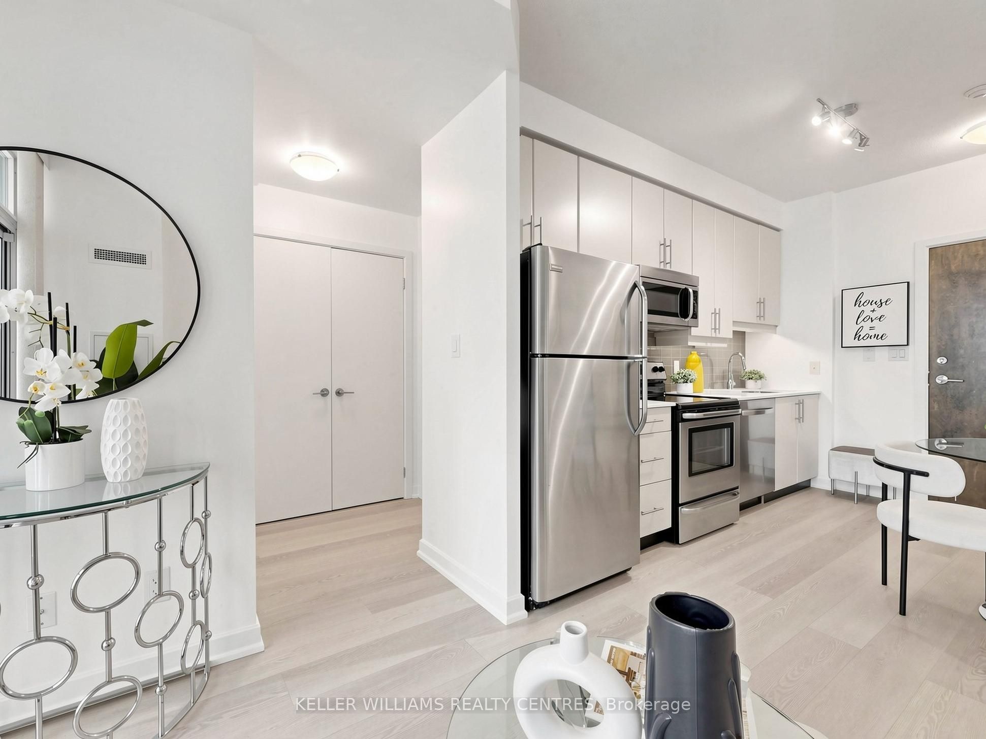 33 Bay Street 3305