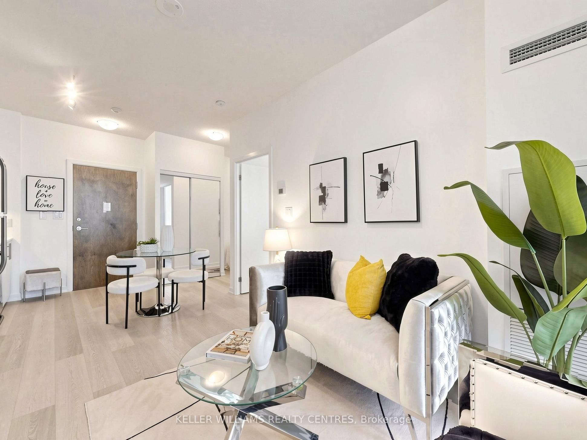 33 Bay Street 3305