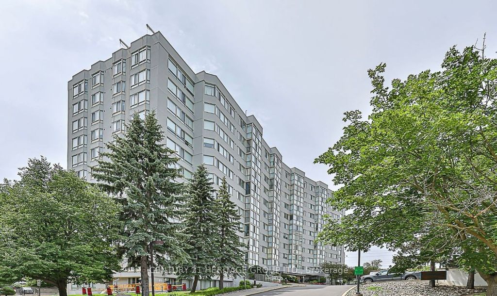 Photo of 270 Davis Drive #1112, Newmarket, ON L3Y 8K2 (MLS # N13080072)