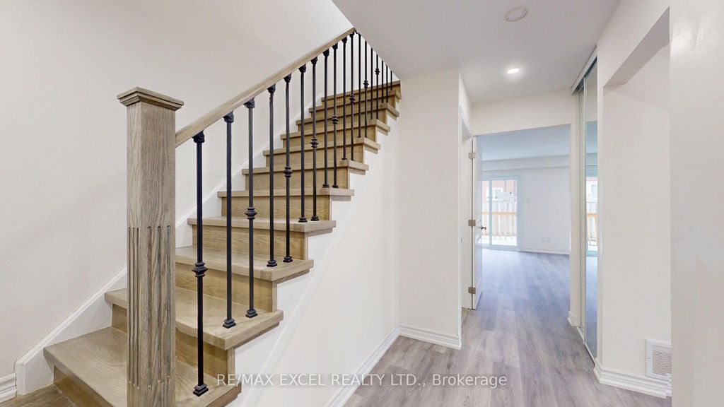 Photo of 55 Plumbrook Crescent, Toronto, ON M1S 3Z9 (MLS # E12857282)