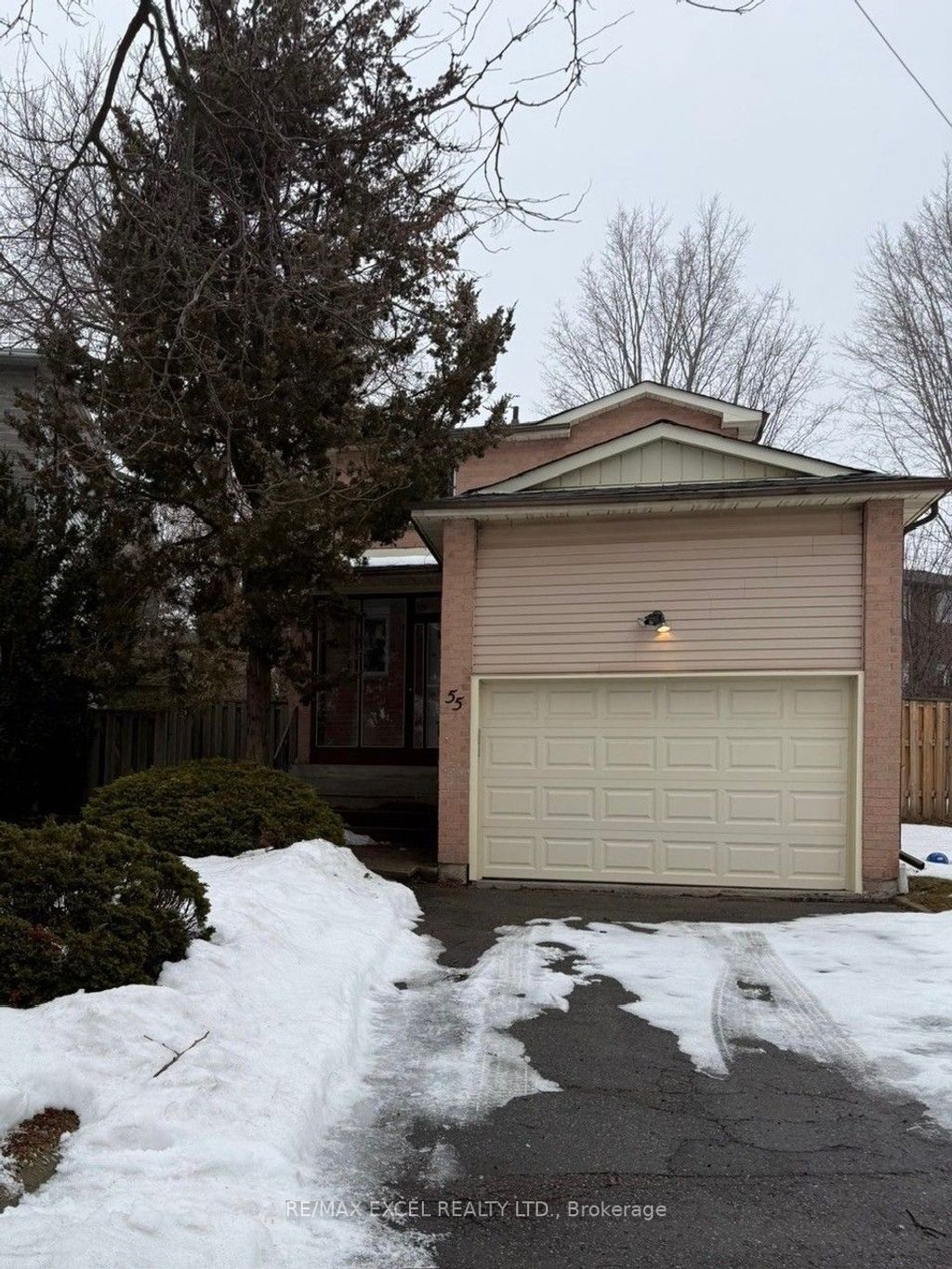 Photo of 55 Plumbrook Crescent, Toronto, ON M1S 3Z9 (MLS # E12857282)