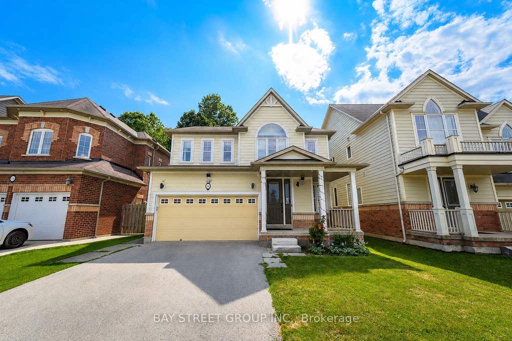 Photo of 116 Winterberry Boulevard, Thorold, ON L2V 0B5 (MLS # X13708924)
