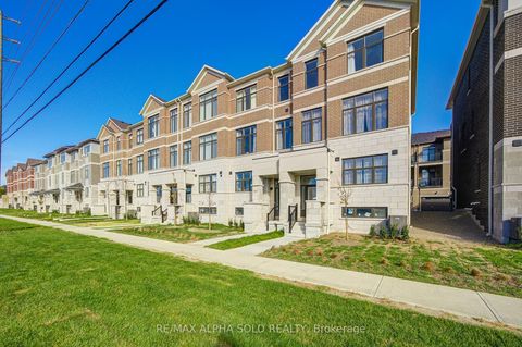 Photo of 11415 LESLIE Street, Richmond Hill, ON L4S 0N7 (MLS # N12464699)