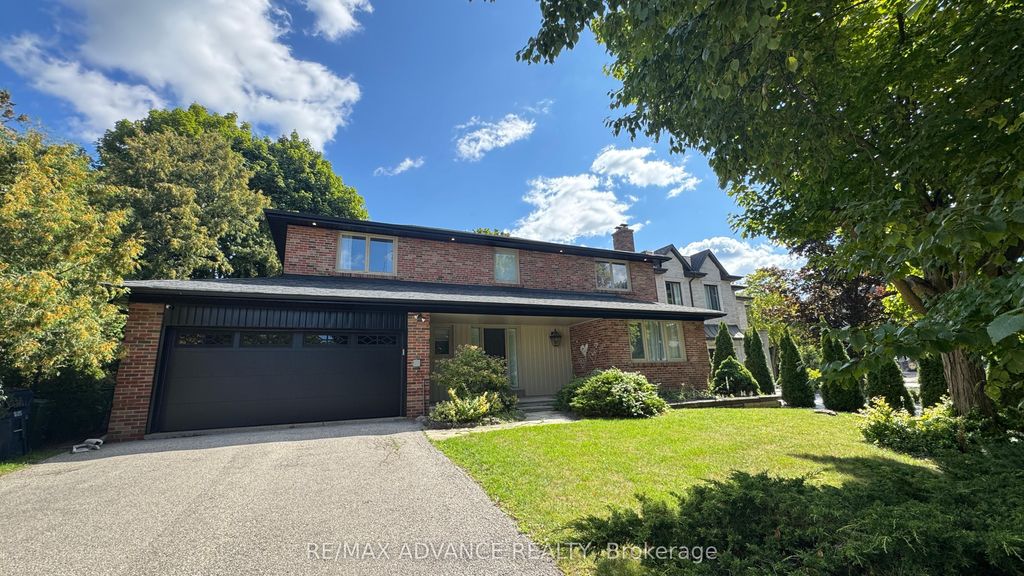 Photo of 9 Carluke Crescent, Toronto, ON M2L 2H7 (MLS # C12483521)