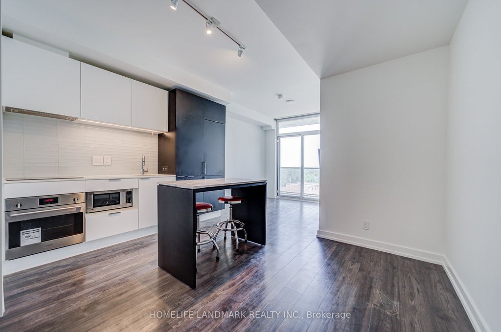 Photo of 33 Helendale Avenue #601, Toronto, ON M4R 0A4 (MLS # C13757774)