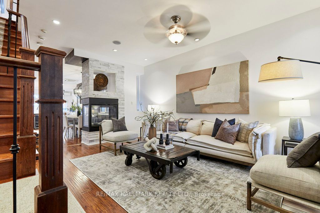 Photo of 255 Ashdale Avenue, Toronto, ON M4L 2Y8 (MLS # E13092822)