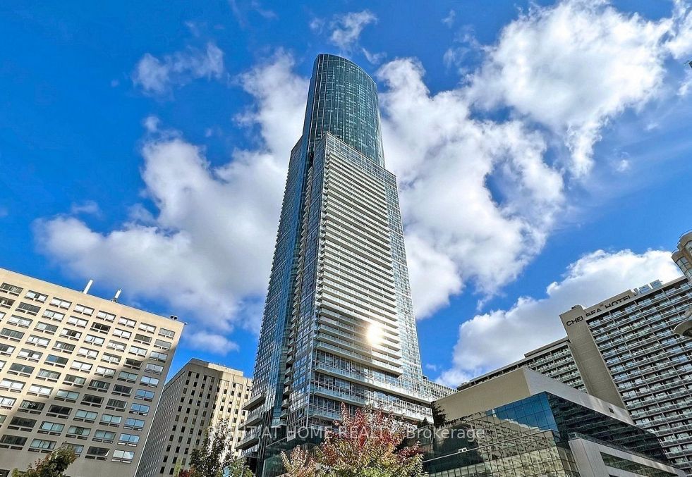 Photo of 386 Yonge Street #2213, Toronto, ON M5B 0A5 (MLS # C13777364)