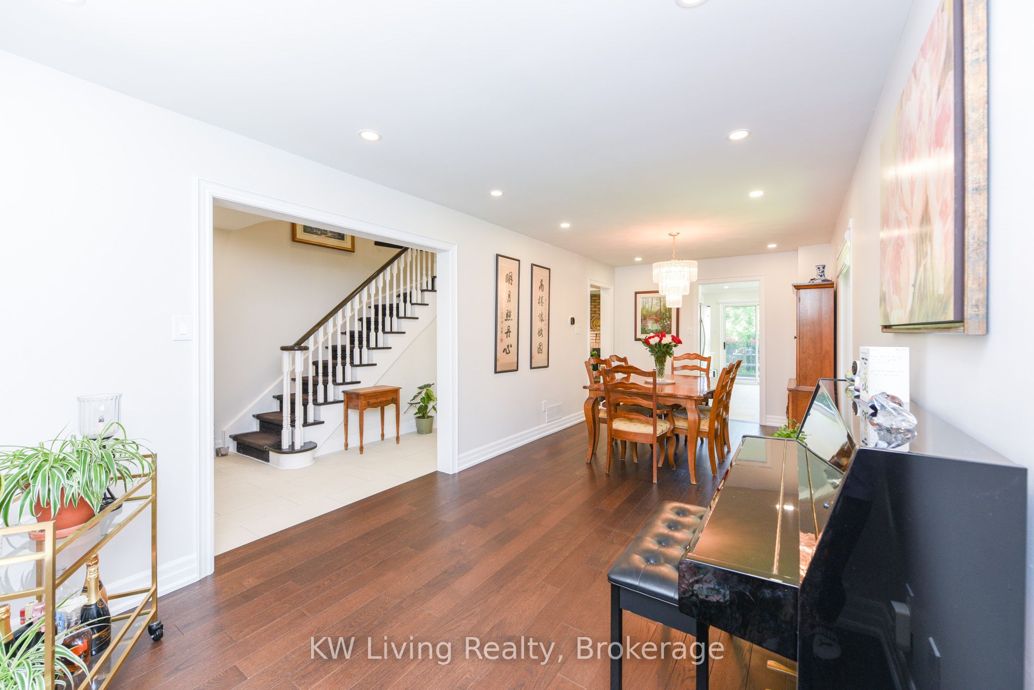 5055 Moulin Rouge Crescent