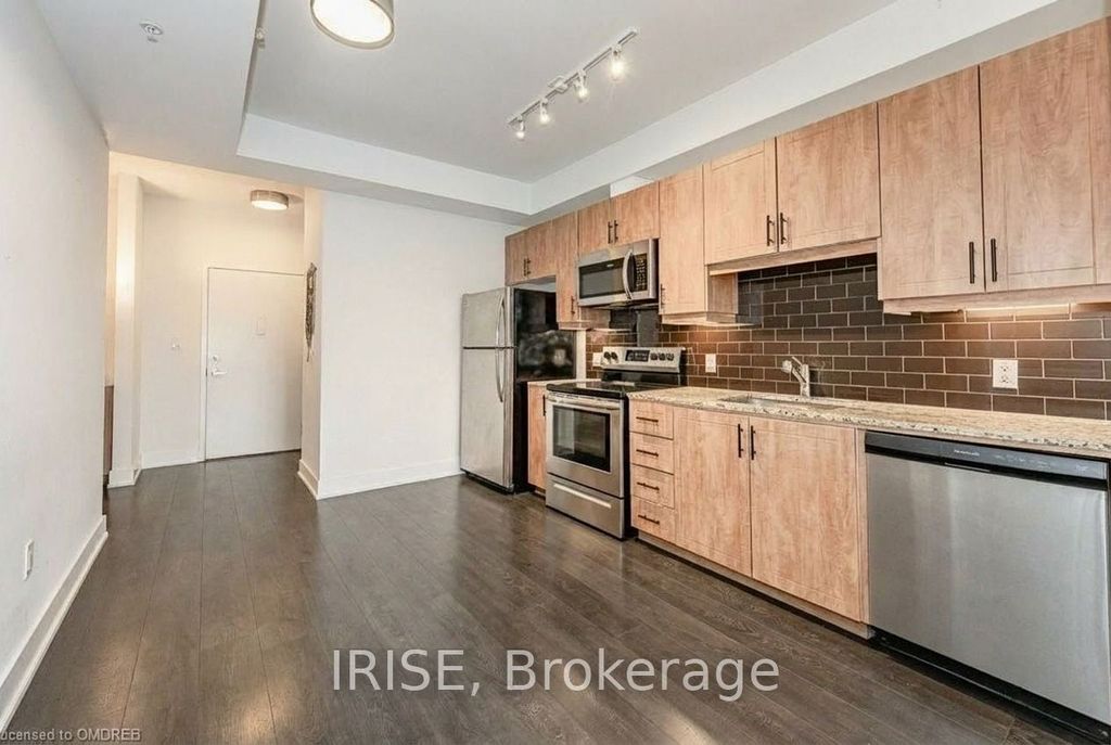 Photo of 4040 Upper Middle Road #319, Burlington, ON L7M 0H2 (MLS # W13075938)