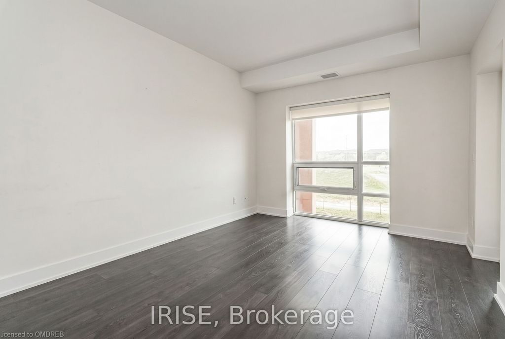 Photo of 4040 Upper Middle Road #319, Burlington, ON L7M 0H2 (MLS # W13075938)